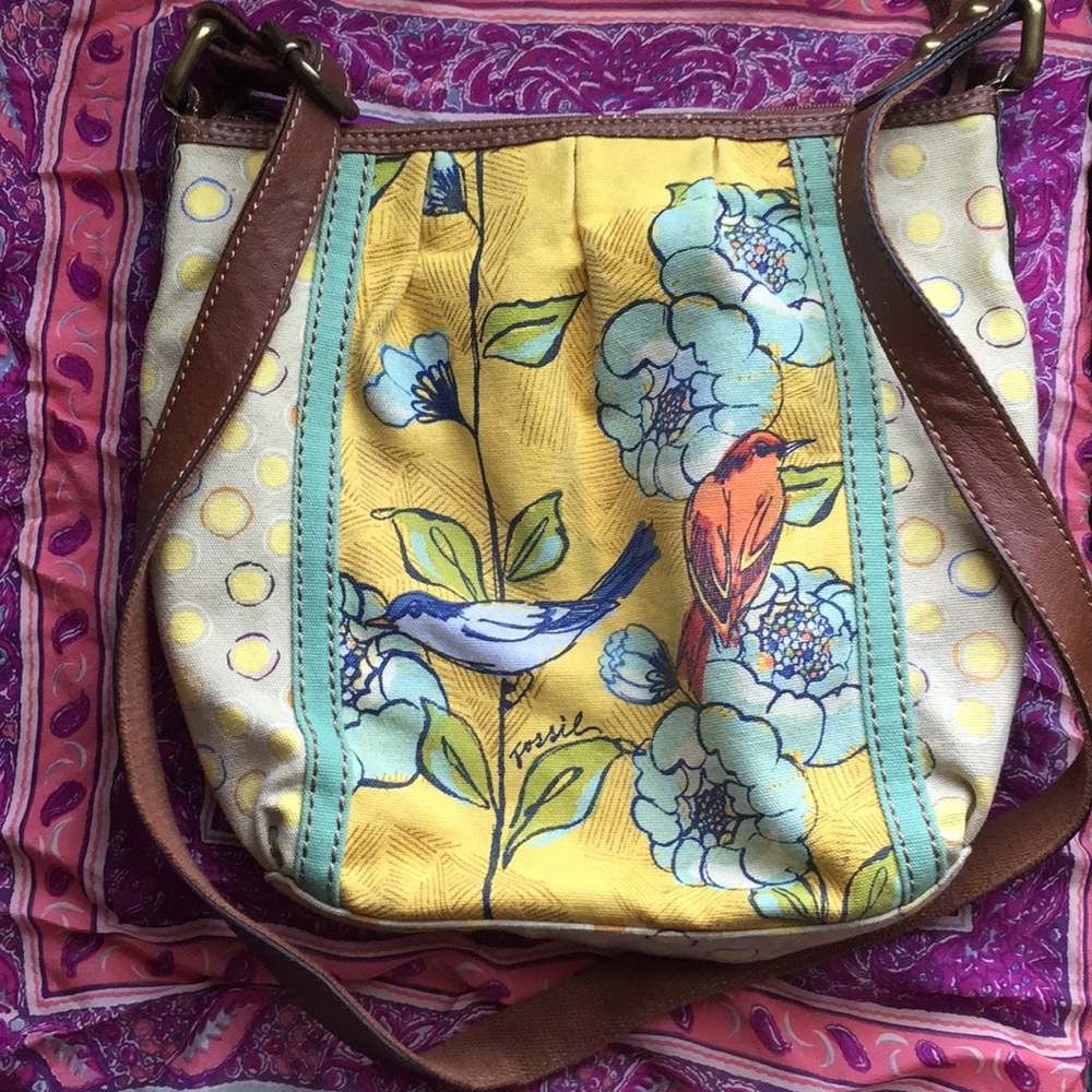 Fossil Crossbody purse birds & dots pattern